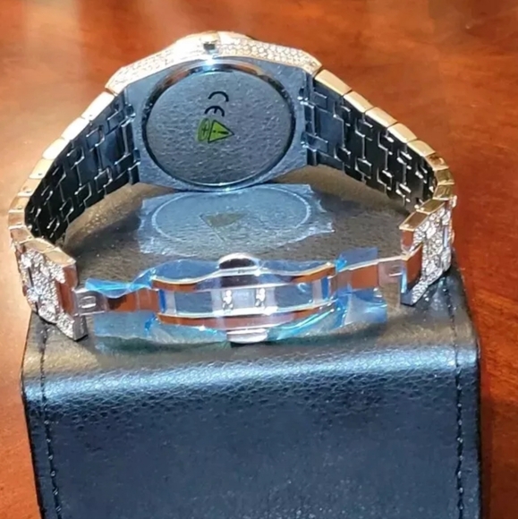 Mens Full Covered Iced Out Round & Baguette Bling Simulated Diamond Quartz Watch - Picture 11 of 13